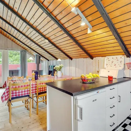 Holiday Fredricke - 1-5km From The Sea In Western Jutland * Molby